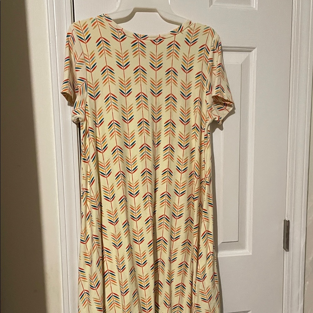 LuLaRoe Cream High Low Dress with Red and Blue Pattern - Picture 8 of 14